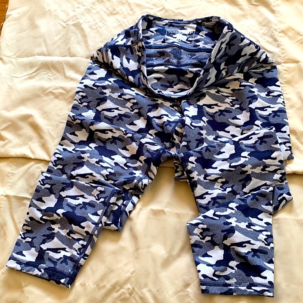 Walkpop blue camouflage leggings. Comfy and easy to wear. Must have for spring!